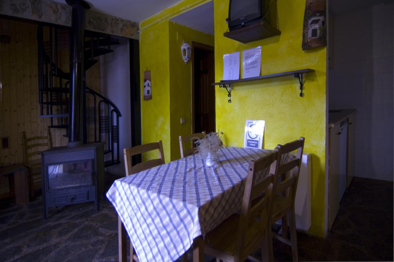 Hotel Rural Los Quinones Peralejos de las Truchas Quarto foto